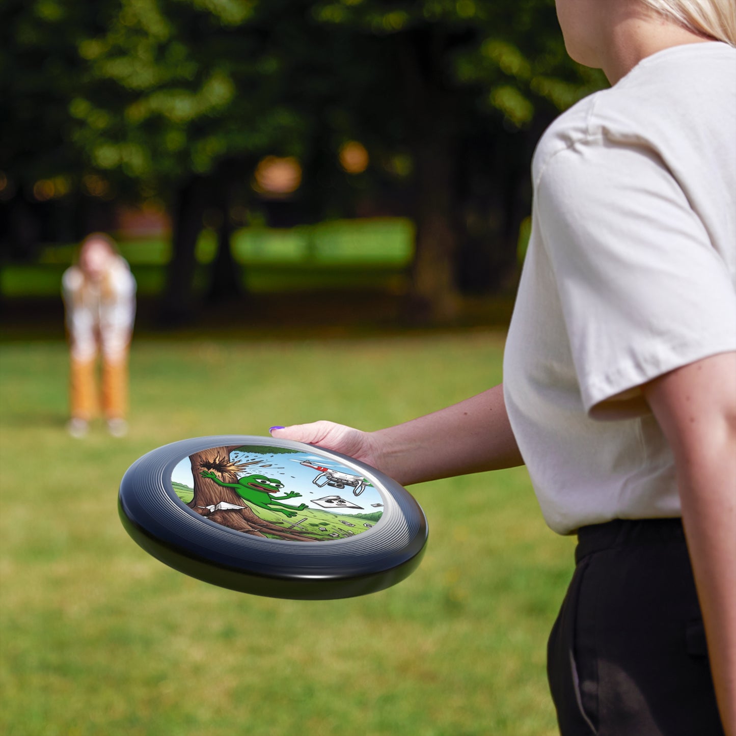 Wham-O Frisbee with Playful Frog Design - Perfect for Outdoor Fun and Games!