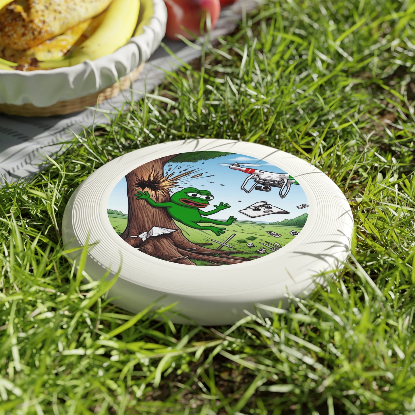 Wham-O Frisbee with Playful Frog Design - Perfect for Outdoor Fun and Games!