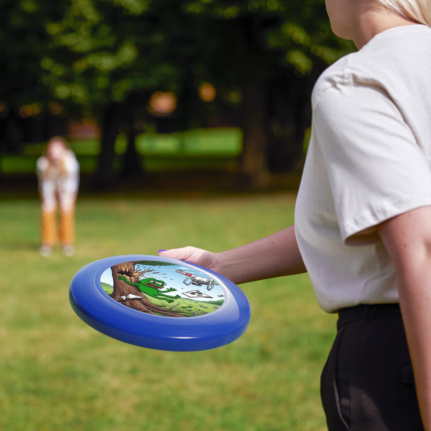 Wham-O Frisbee with Playful Frog Design - Perfect for Outdoor Fun and Games!